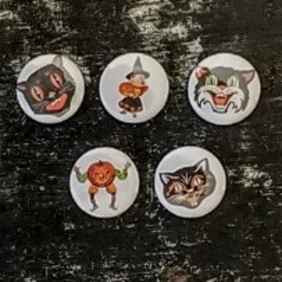 handmade Jewelry - Set Of 5 Halloween 1" pinback buttons Black Cat handmade Jewelry - Set Of 5 Halloween 1" pinback buttons Black Cat